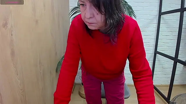 LindaPassionate online show from February 15, 5:19 am