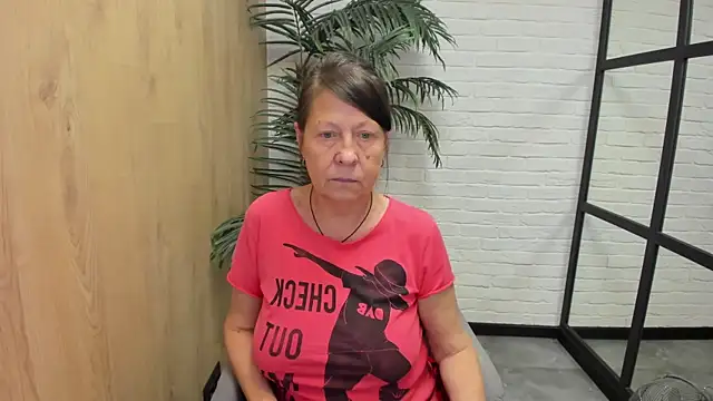 LindaPassionate online show from September 19, 1:12 pm