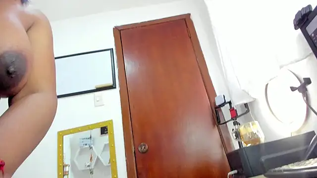 LadyNahir online show from October 30, 9:26 pm