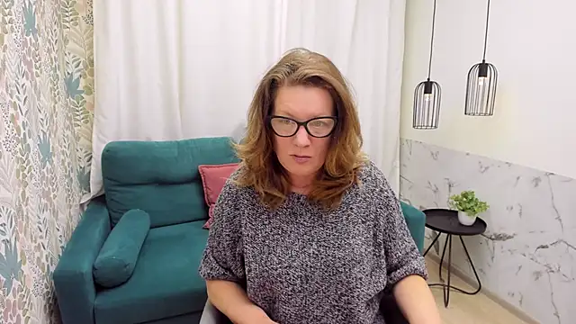 LeaPure online show from February 23, 5:05 am