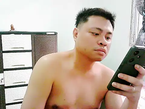 Snapshot of SirViceBoy2020 chatting on June 21, 11:18 pm SirViceBoy2020 online show from June 21, 11:18 pm