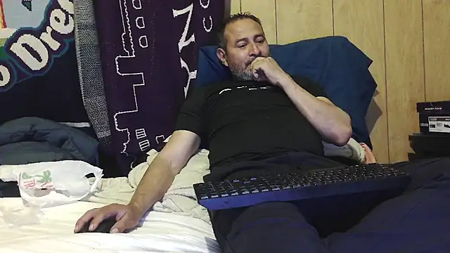 Snapshot of dantehot2020 chatting on February 7, 11:41 pm dantehot2020 online show from February 7, 11:41 pm