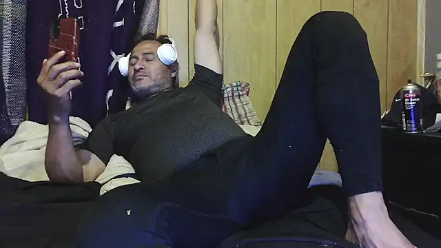 Snapshot of dantehot2020 chatting on February 18, 11:44 pm dantehot2020 online show from February 18, 11:44 pm