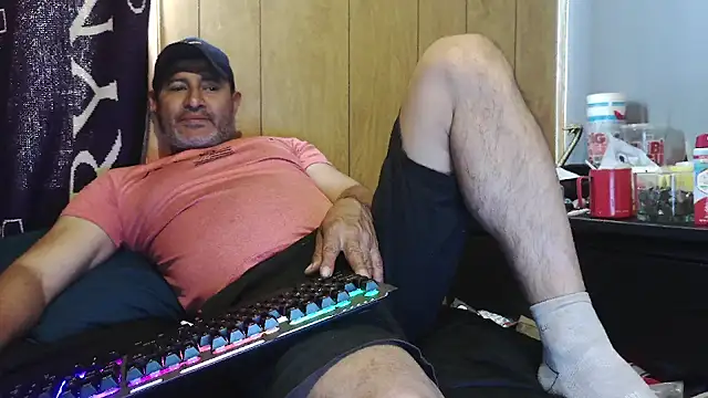 Snapshot of dantehot2020 chatting on February 22, 9:35 pm dantehot2020 online show from February 22, 9:35 pm