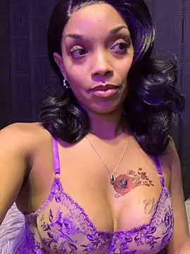 Rakiyahcharms online show from November 7, 10:10 pm