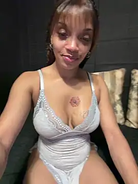 Rakiyahcharms online show from June 19, 6:29 am