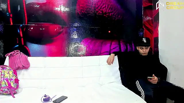 AmazingPartys online show from February 8, 1:47 pm