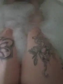 babygirl0777 online show from May 28, 5:16 am