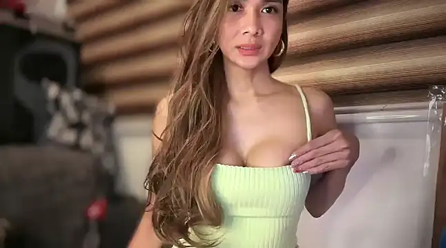 Snapshot of bigsurpriseforyou chatting on January 5, 5:20 pm bigsurpriseforyou online show from January 5, 5:20 pm