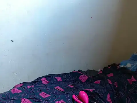 Snapshot of mbokosquad chatting on March 12, 10:43 am mbokosquad online show from March 12, 10:43 am