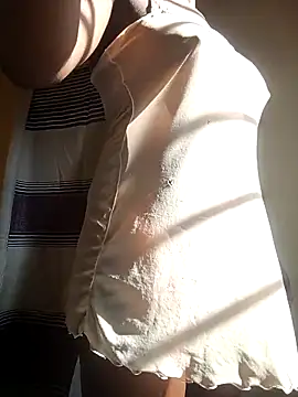 Snapshot of mbokosquad chatting on March 16, 5:44 am mbokosquad online show from March 16, 5:44 am