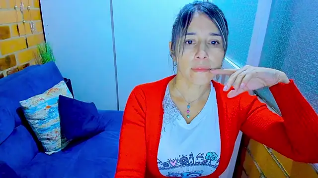 Penelope47 online show from January 17, 11:51 pm