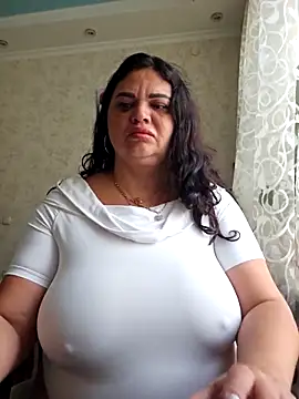 littleRikka online show from November 5, 8:36 am