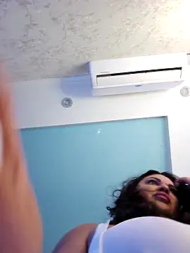 littleRikka online show from November 9, 9:18 am