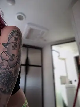 Snapshot of _Rapunzel_ chatting on October 30, 7:03 pm Rapunzel online show from October 30, 7:03 pm