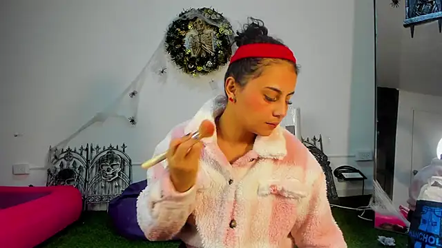 AbbyTaylorr online show from October 3, 3:47 am