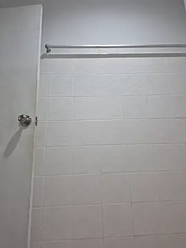 Snapshot of fuckerplayer1 chatting on December 15, 3:38 pm fuckerplayer1 online show from December 15, 3:38 pm