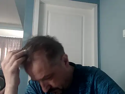 Snapshot of MisterFaithRO chatting on April 15, 2:02 pm MisterFaithRO online show from April 15, 2:02 pm