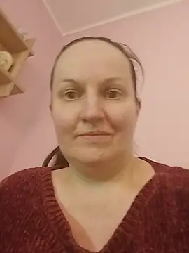 BustyLadyAlma online show from May 30, 11:18 am