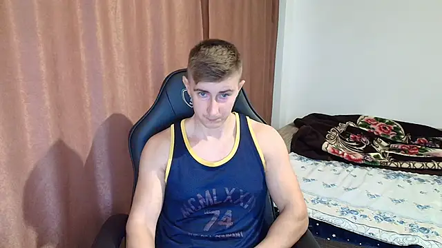 Snapshot of Todhorny9873 chatting on December 18, 11:45 am Todhorny9873 online show from December 18, 11:45 am