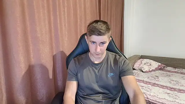 Snapshot of Todhorny9873 chatting on February 18, 7:21 am Todhorny9873 online show from February 18, 7:21 am