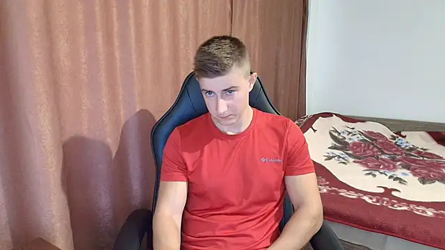 Snapshot of Todhorny9873 chatting on March 3, 6:37 am Todhorny9873 online show from March 3, 6:37 am