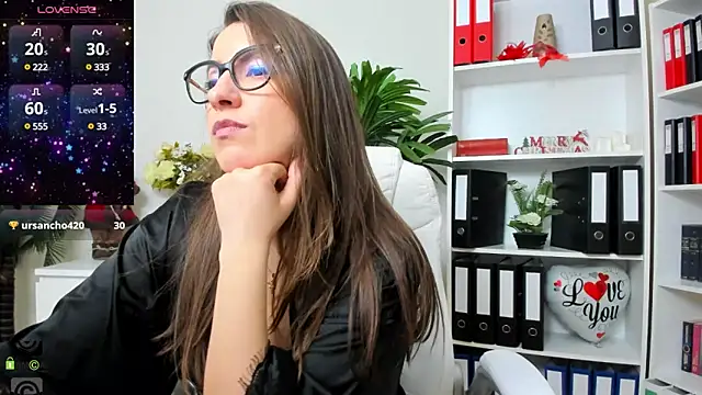 amayawest online show from December 27, 8:24 am