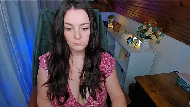 ErinMarshall online show from November 25, 3:34 pm