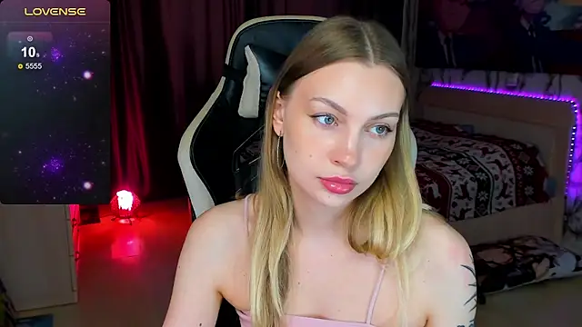 BiMolly online show from October 16, 8:59 am