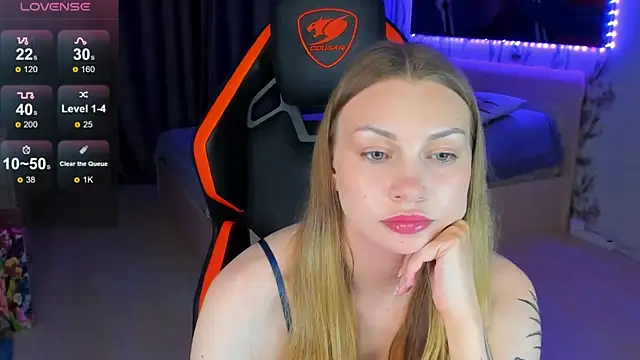 BiMolly online show from June 29, 6:41 pm