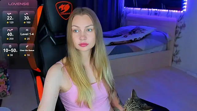 BiMolly online show from July 16, 8:37 pm