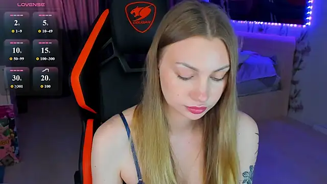 BiMolly online show from July 28, 12:48 pm