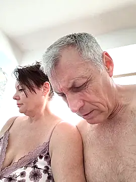  lady red  online show from February 22, 8:29 am