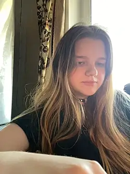 Snapshot of -MimmiLissa- chatting on January 18, 10:52 am -MimmiLissa- online show from January 18, 10:52 am