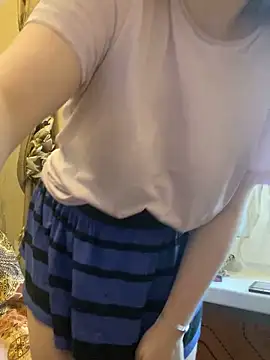 Snapshot of -MimmiLissa- chatting on February 11, 12:32 pm -MimmiLissa- online show from February 11, 12:32 pm