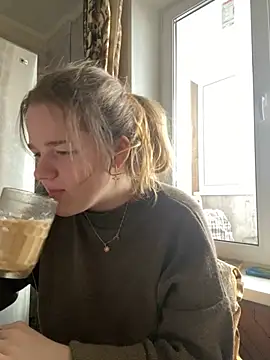 Snapshot of -MimmiLissa- chatting on February 22, 11:31 am -MimmiLissa- online show from February 22, 11:31 am