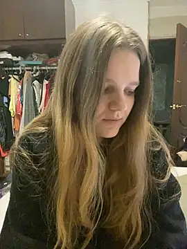 Snapshot of -MimmiLissa- chatting on April 13, 11:10 pm -MimmiLissa- online show from April 13, 11:10 pm