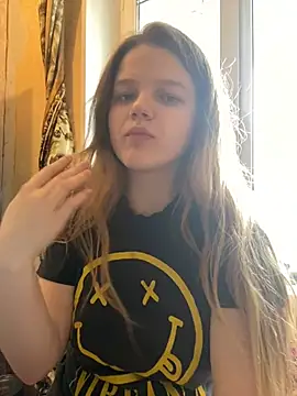 Snapshot of -MimmiLissa- chatting on April 21, 11:16 am -MimmiLissa- online show from April 21, 11:16 am
