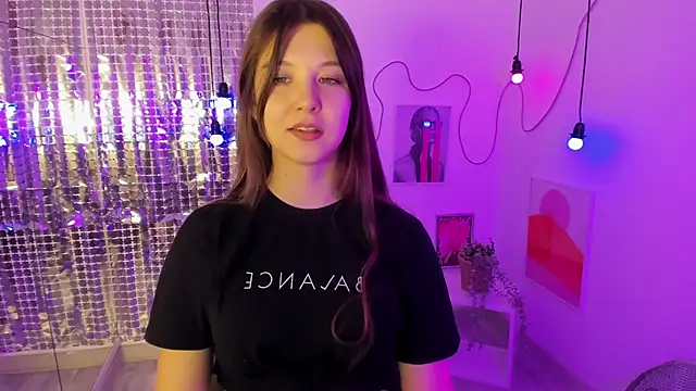 ElizaMild online show from December 20, 1:11 pm