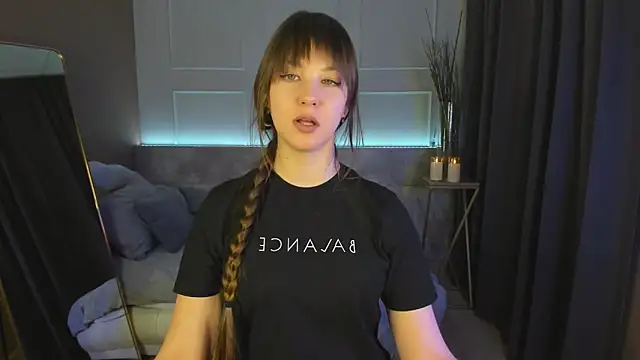 ElizaMild online show from February 20, 4:57 pm