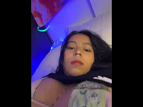 Naiara sex online show from May 23, 4:07 am