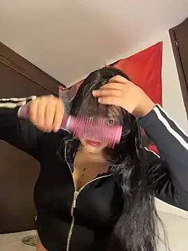 Naiara sex online show from May 27, 7:16 am