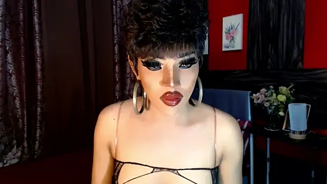 Snapshot of trixxielicious chatting on January 19, 2:28 pm trixxielicious online show from January 19, 2:28 pm