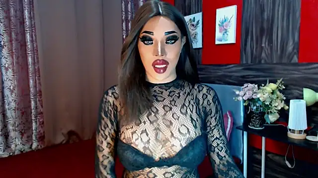 Snapshot of trixxielicious chatting on February 15, 7:49 am trixxielicious online show from February 15, 7:49 am