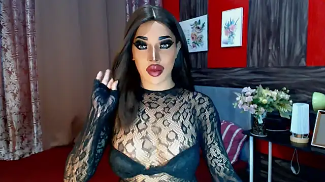 Snapshot of trixxielicious chatting on February 17, 12:05 pm trixxielicious online show from February 17, 12:05 pm