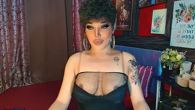 Snapshot of trixxielicious chatting on October 16, 7:42 am trixxielicious online show from October 16, 7:42 am