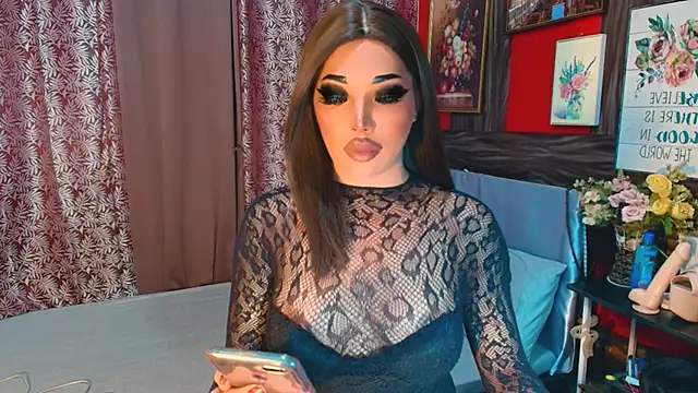 Snapshot of trixxielicious chatting on October 27, 9:13 am trixxielicious online show from October 27, 9:13 am