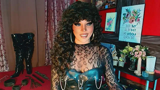 Snapshot of trixxielicious chatting on November 16, 8:53 am trixxielicious online show from November 16, 8:53 am