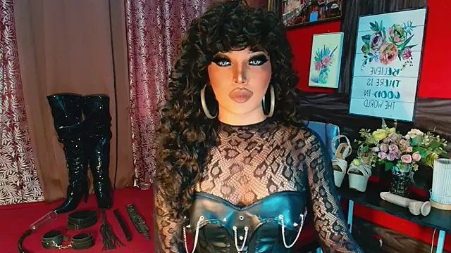 Snapshot of trixxielicious chatting on November 19, 6:35 am trixxielicious online show from November 19, 6:35 am