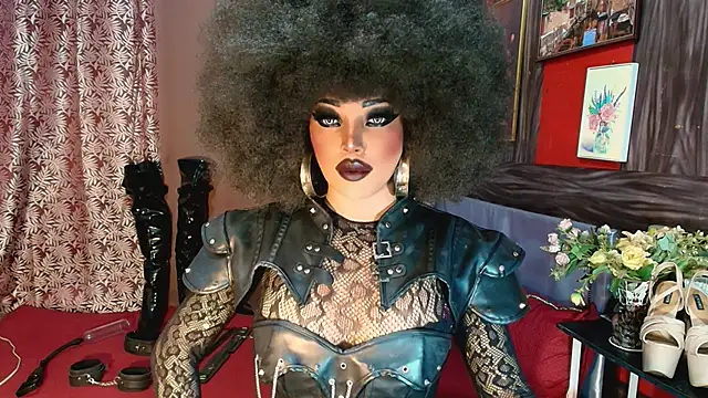 trixxielicious online show from February 23, 6:44 am